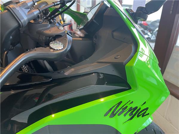 2025 Kawasaki Ninja ZX-6R
