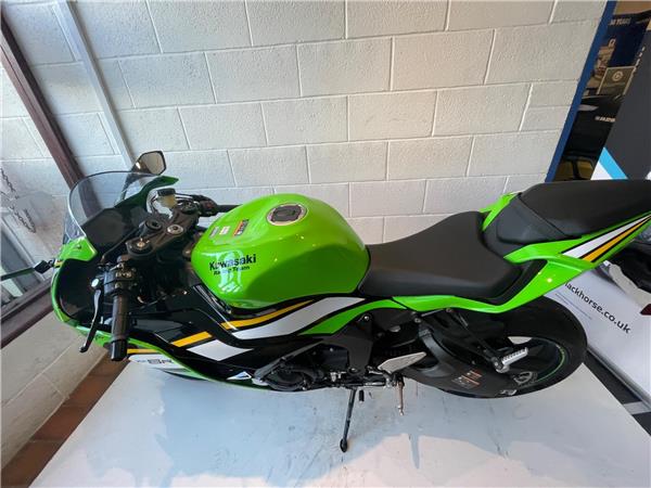 2025 Kawasaki Ninja ZX-6R