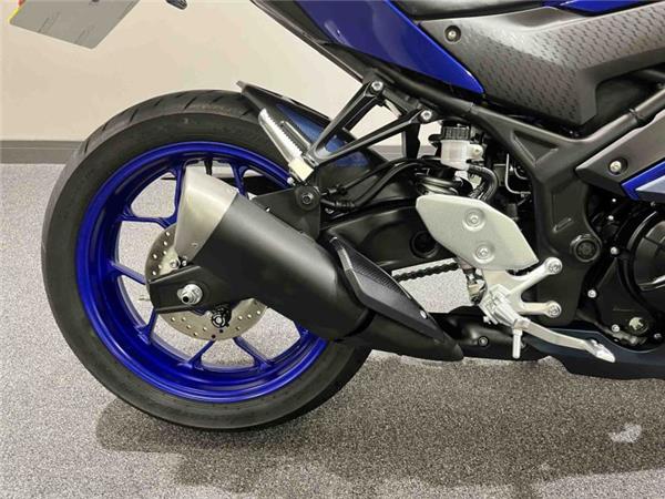 2024 Yamaha YZF R3 Blue