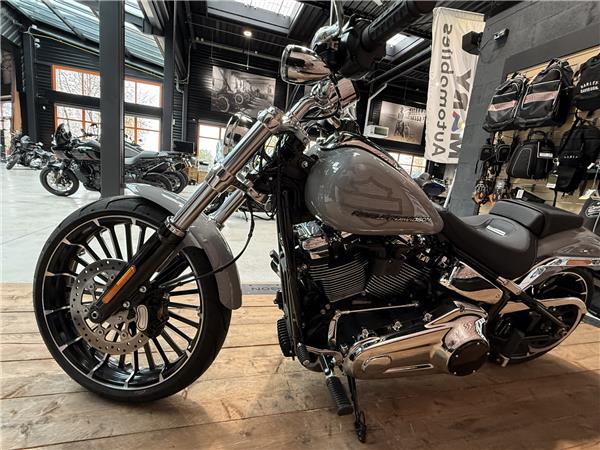 2025 HARLEY-DAVIDSON BREAKOUT