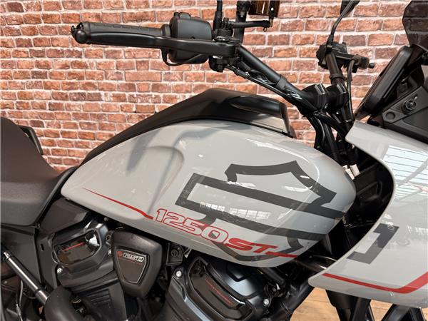 2025 HARLEY-DAVIDSON PAN AMERICA