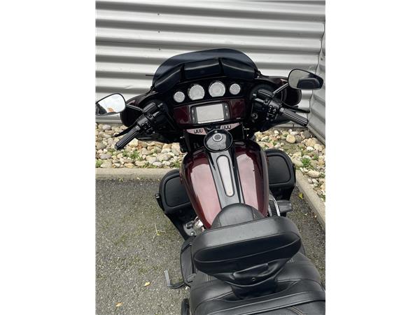 2018 HARLEY-DAVIDSON ULTRA