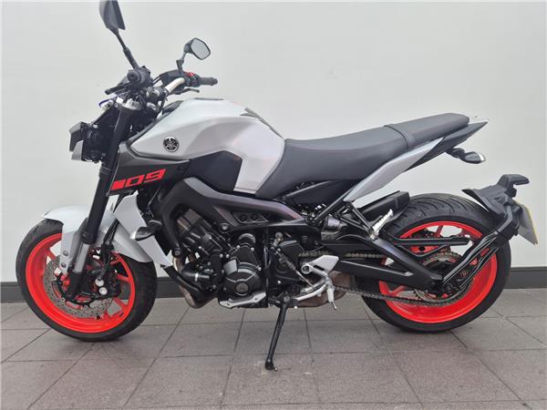 2020 YAMAHA MT-09