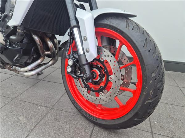 2020 YAMAHA MT-09