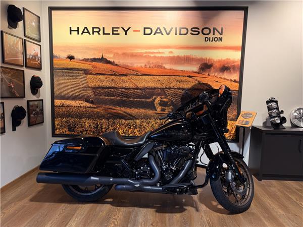 2022 HARLEY-DAVIDSON STREET GLIDE