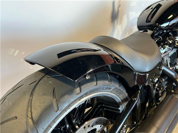 2020 HARLEY-DAVIDSON BREAKOUT