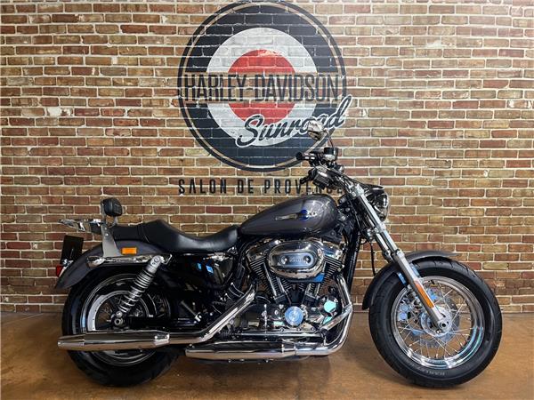 2016 HARLEY-DAVIDSON CUSTOM