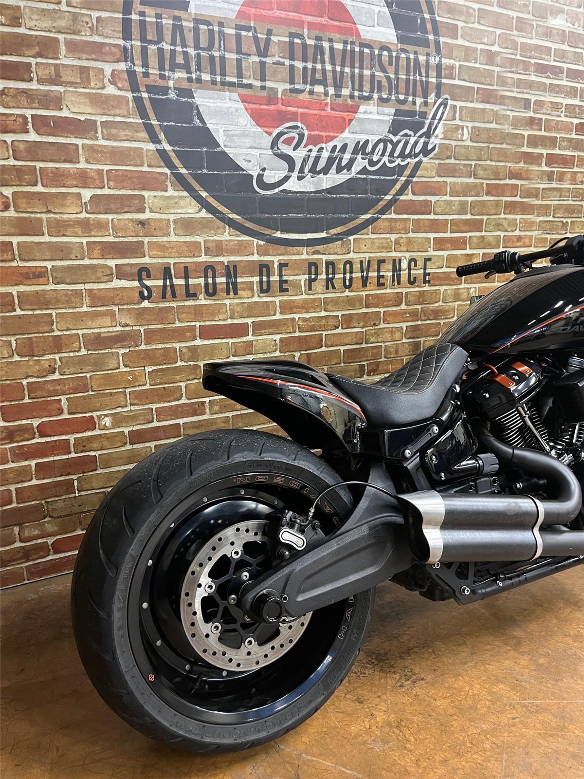 2018 HARLEY-DAVIDSON FXDR