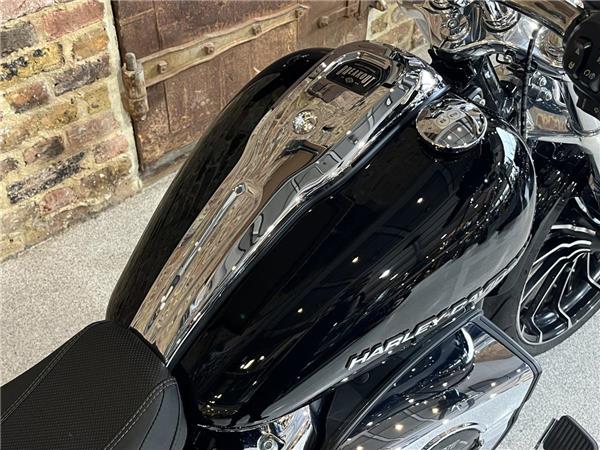 2025 Harley-Davidson Softail