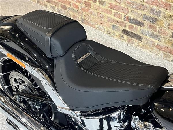 2025 Harley-Davidson Softail