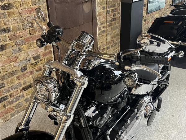 2025 Harley-Davidson Softail