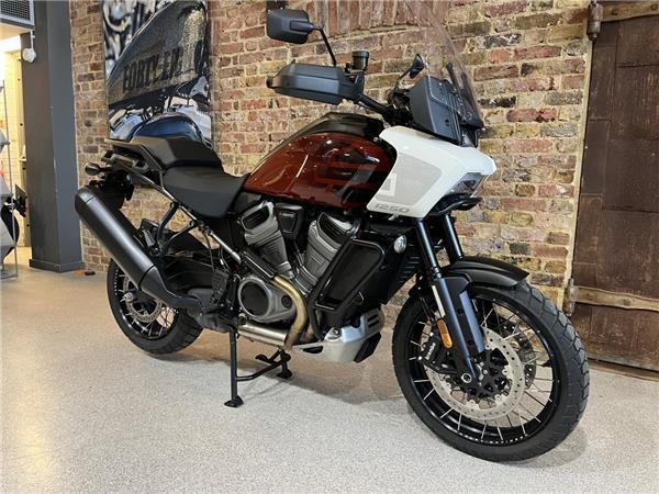 2025 Harley-Davidson Pan America Special