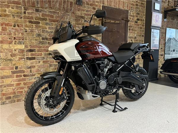 2025 Harley-Davidson Pan America Special