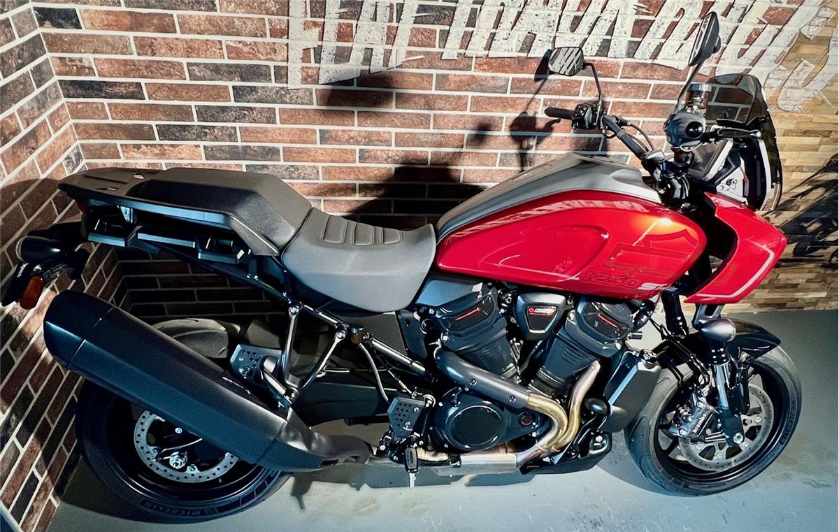 2025 harley-davidson RA Pan America 1250 S ST