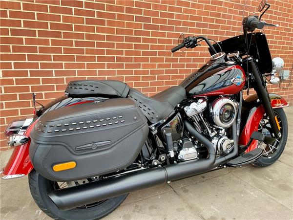 2025 HARLEY-DAVIDSON SOFTAIL FLHC HERITAGE CLASSIC