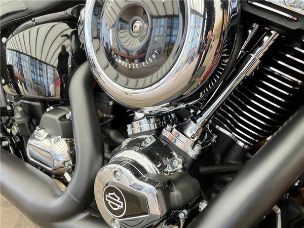 2025 HARLEY-DAVIDSON SOFTAIL FLHC HERITAGE CLASSIC