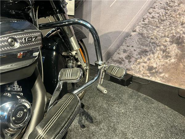 2018 Harley-Davidson FLHX STREET GLIDE