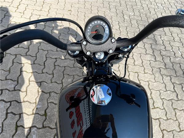 FXBB Street Bob vivid black 