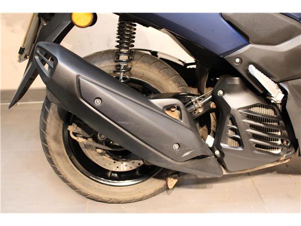 YAMAHA N-MAX 125