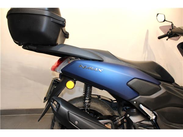 YAMAHA N-MAX 125