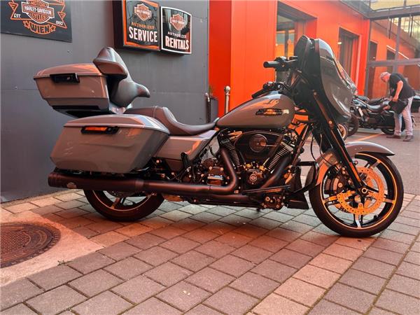 2024 Harley-Davidson Street Glide FLHX
