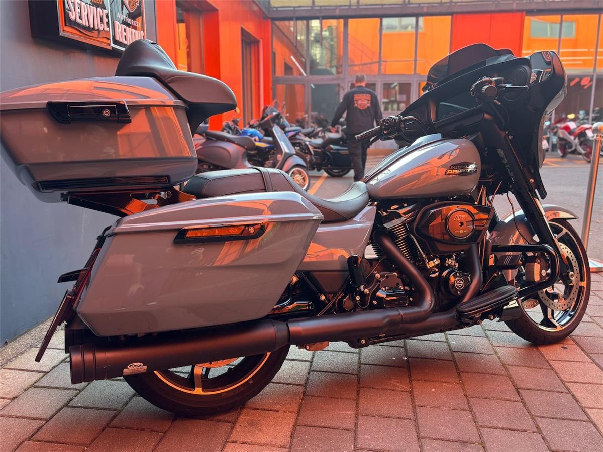 2024 Harley-Davidson Street Glide FLHX