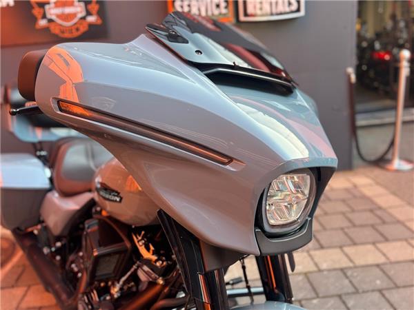 2024 Harley-Davidson Street Glide FLHX
