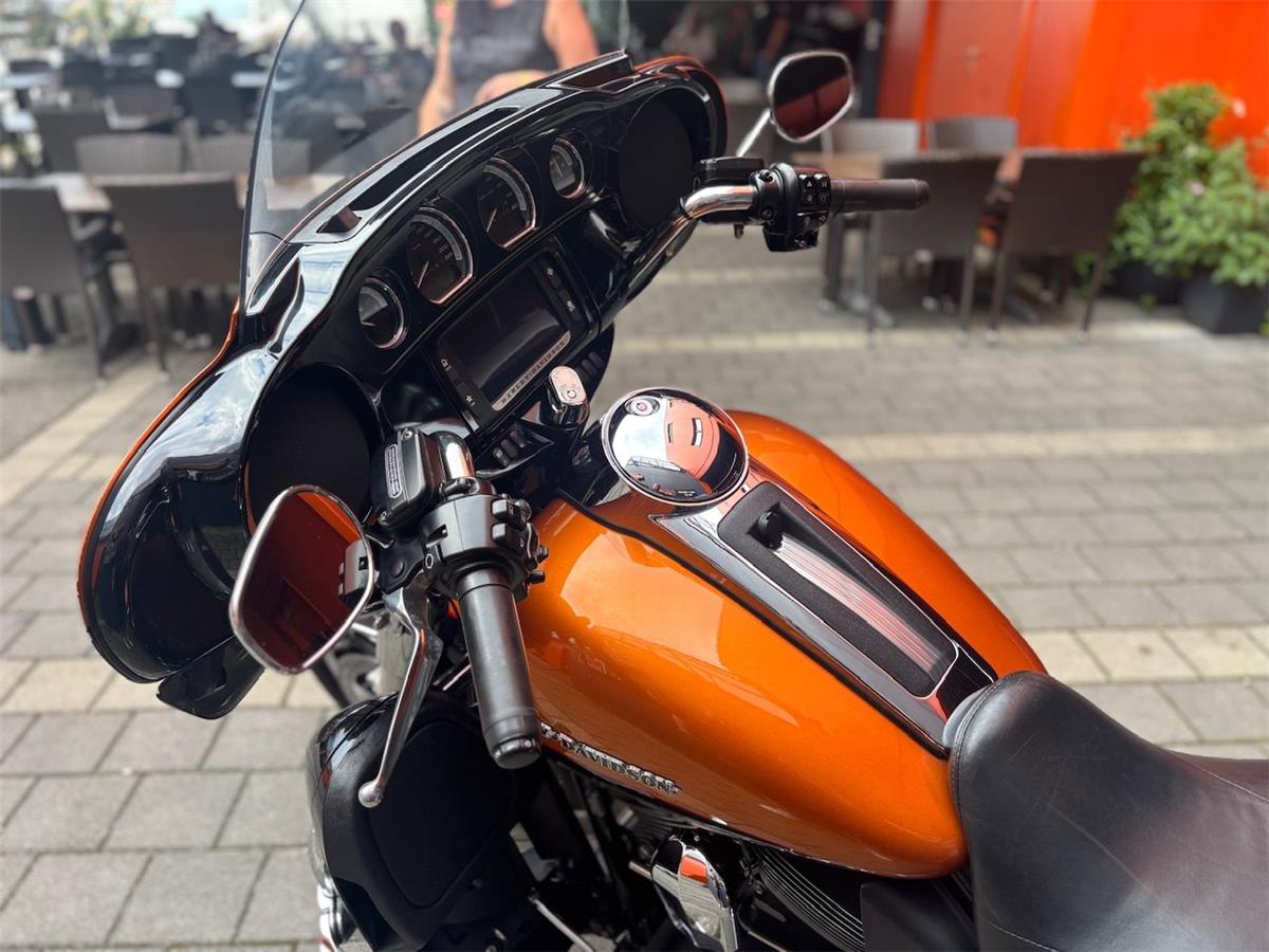 2014 Harley-Davidson Touring Electra Glide Ultra Limited FLHTK
