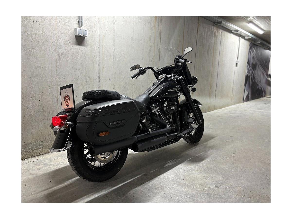 2020 Harley-Davidson Softail Heritage Classic FLSTC