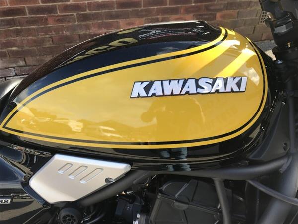 2025 Kawasaki Z650 RS