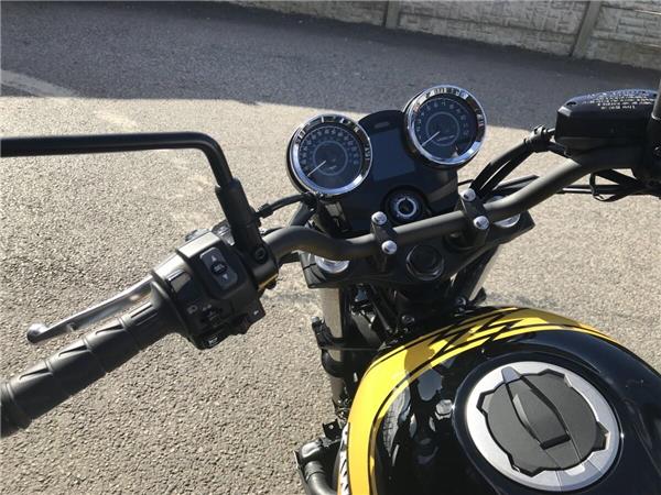 2025 Kawasaki Z650 RS