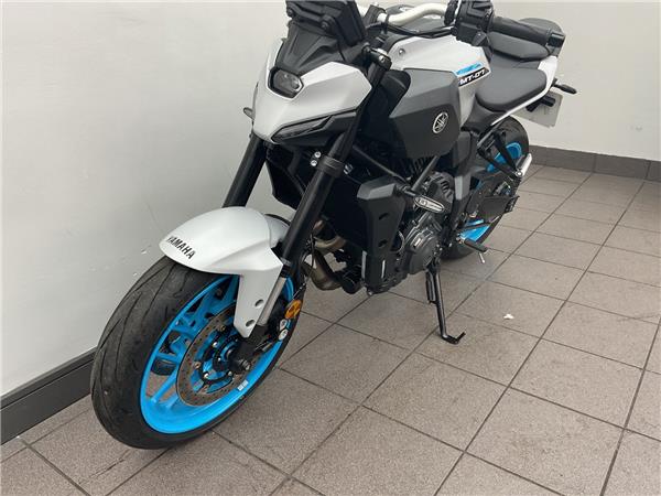 2025 YAMAHA MT-07 Y-AMT