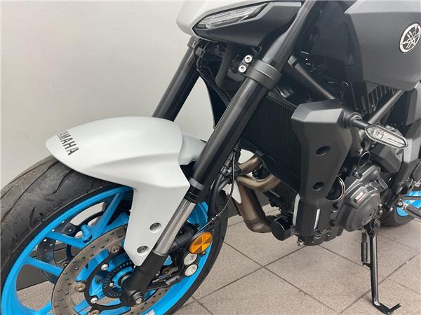 2025 YAMAHA MT-07 Y-AMT