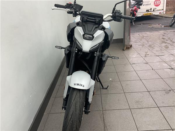 2025 YAMAHA MT-07 Y-AMT