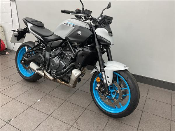 2025 YAMAHA MT-07 Y-AMT