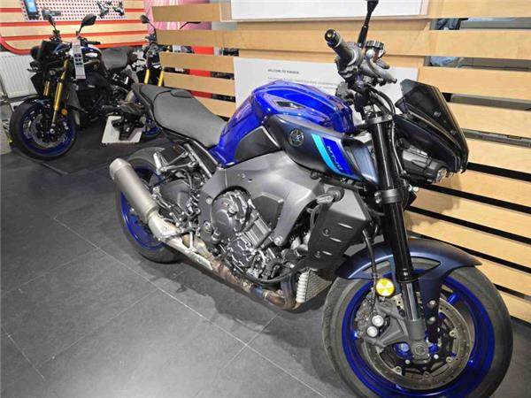 New Yamaha MT-10 Blue