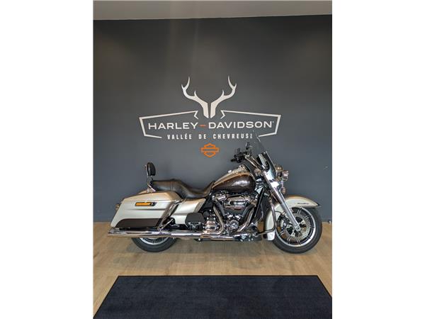 2018 HARLEY-DAVIDSON ROAD KING