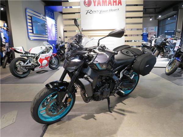 YAMAHA MT-09