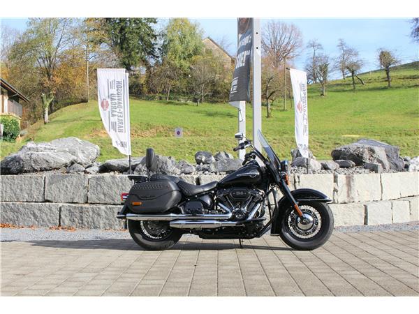 2017 harley-davidson FLHCS Heritage Classic 114 ABS