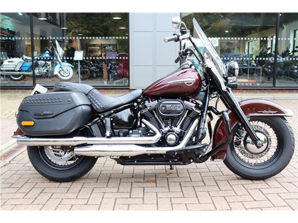 2018 HARLEY-DAVIDSON SOFTAIL FLHCS HERITAGE CLASSIC 114