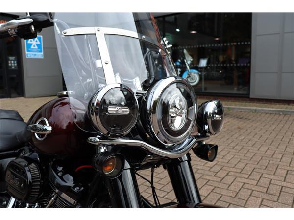 2018 HARLEY-DAVIDSON SOFTAIL FLHCS HERITAGE CLASSIC 114