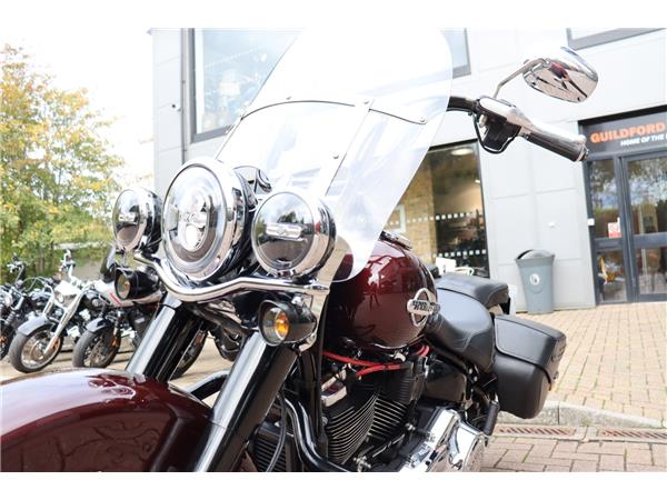 2018 HARLEY-DAVIDSON SOFTAIL FLHCS HERITAGE CLASSIC 114