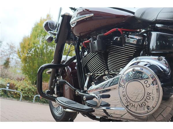 2018 HARLEY-DAVIDSON SOFTAIL FLHCS HERITAGE CLASSIC 114