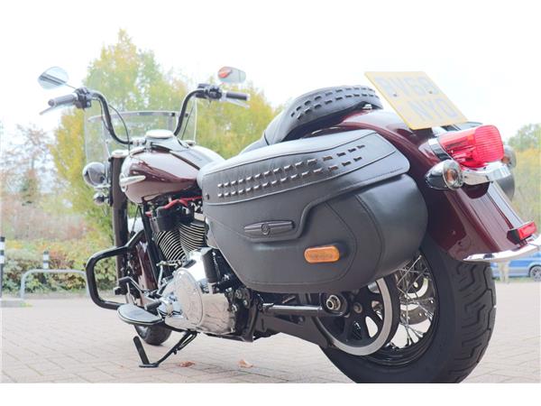 2018 HARLEY-DAVIDSON SOFTAIL FLHCS HERITAGE CLASSIC 114