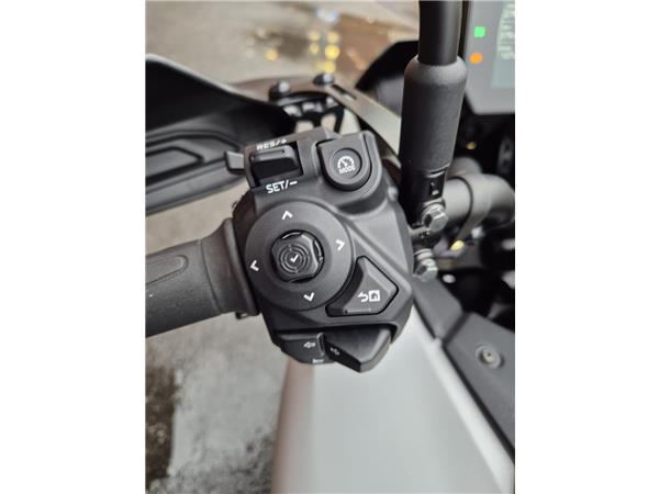 2025 YAMAHA TRACER 9 GT Y-AMT