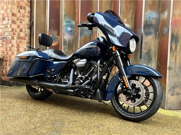 2018 Harley-Davidson Touring