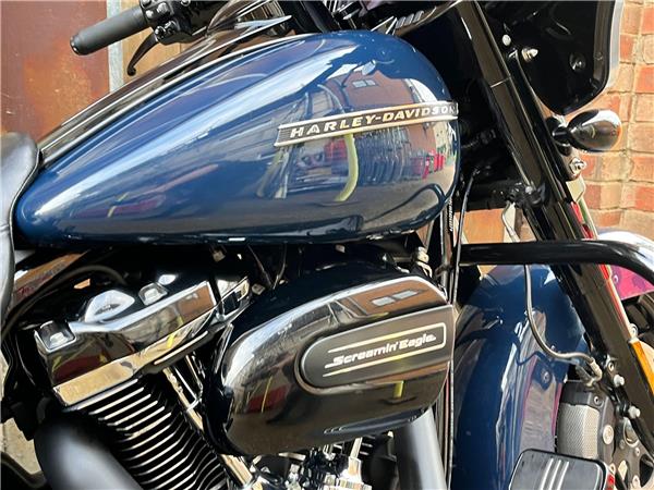 2018 Harley-Davidson Touring