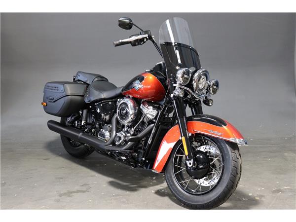 2025 HARLEY-DAVIDSON SOFTAIL FLHC HERITAGE CLASSIC