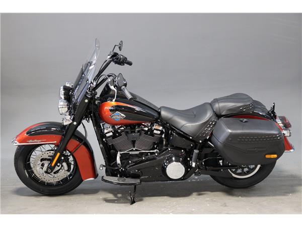 2025 HARLEY-DAVIDSON SOFTAIL FLHC HERITAGE CLASSIC