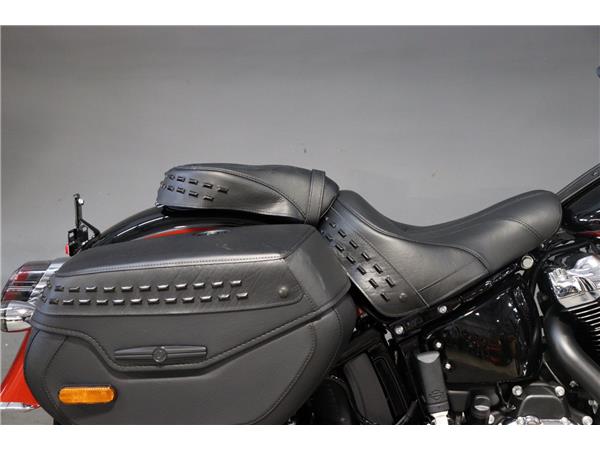 2025 HARLEY-DAVIDSON SOFTAIL FLHC HERITAGE CLASSIC